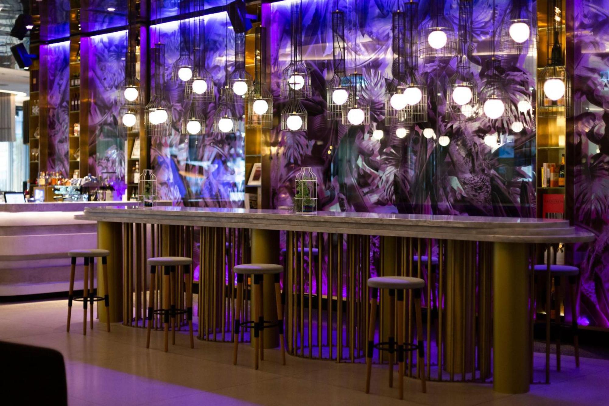 Hotel W Brisbane Extérieur photo The bar at the nightclub